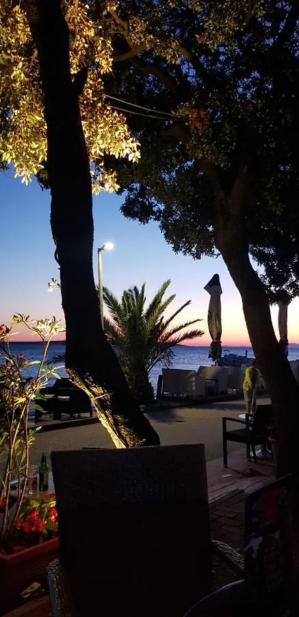 Apartment Half-House - 80M From Sea Mandre