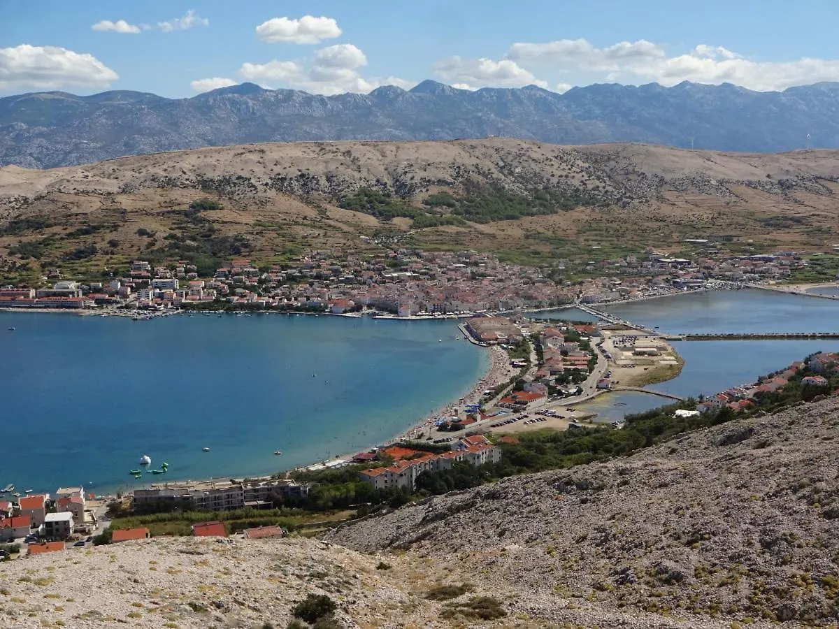 Apartment Half-House - 80M From Sea Mandre 0*,  Croatia