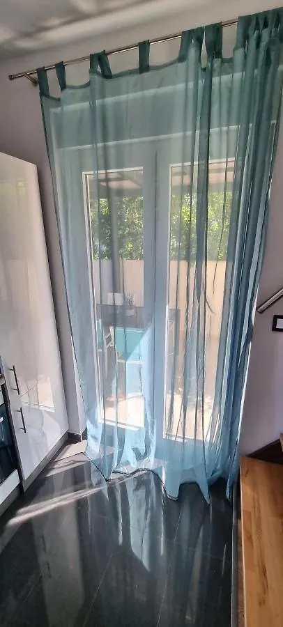 Apartment Half-House - 80M From Sea Mandre