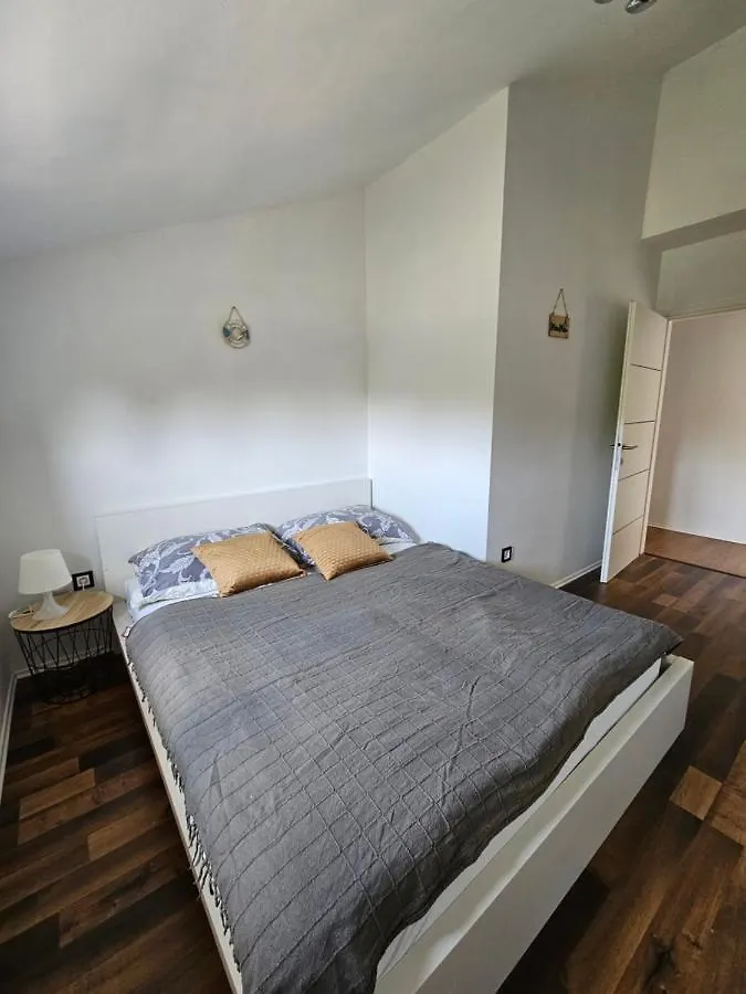 Apartment Half-House - 80M From Sea Mandre